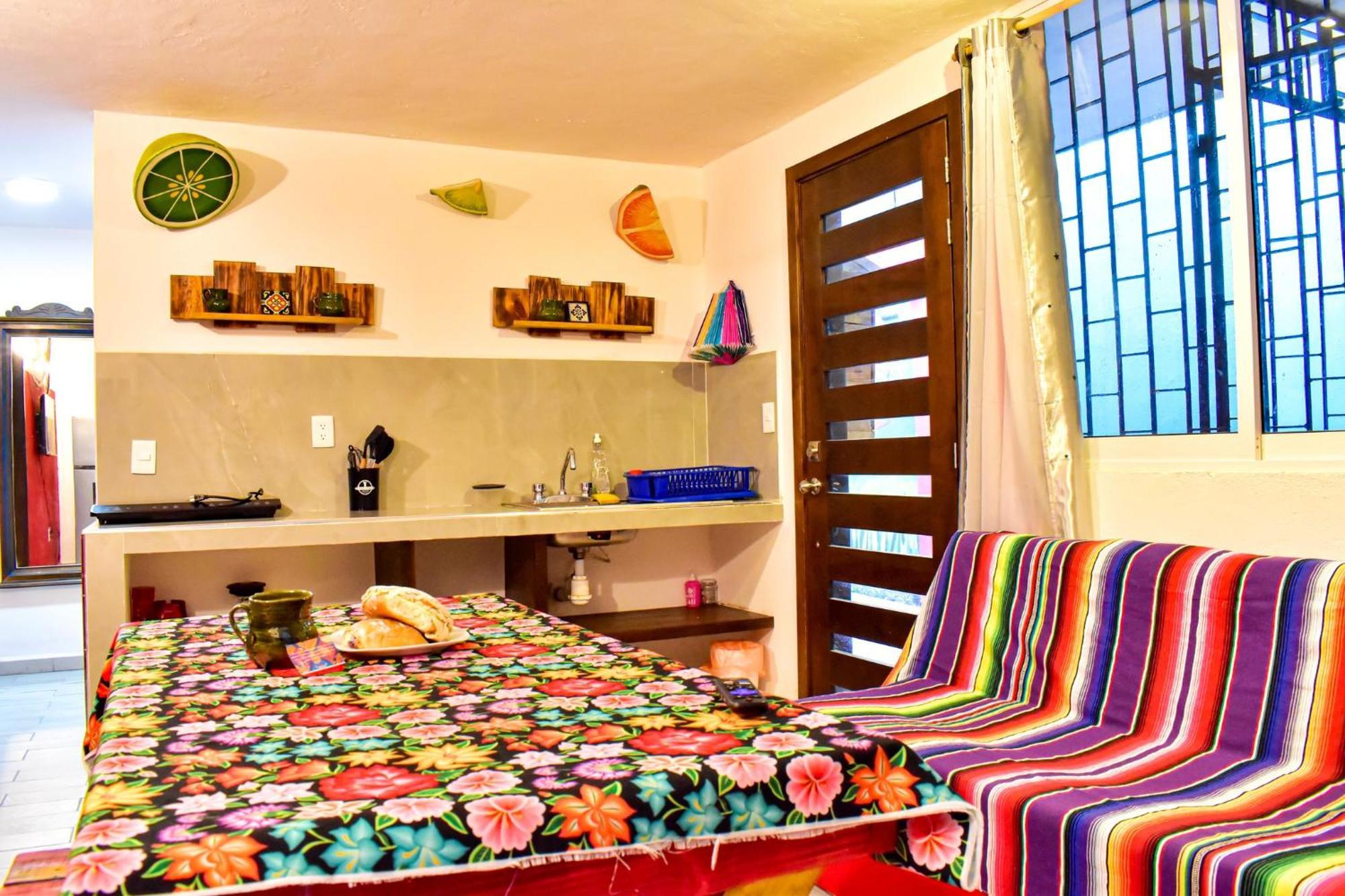 Casona Pueblo Magico -Suite And Family Rooms Cancún Exteriör bild